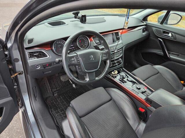 Peugeot 508 RHX Hybrid4 z 2012r