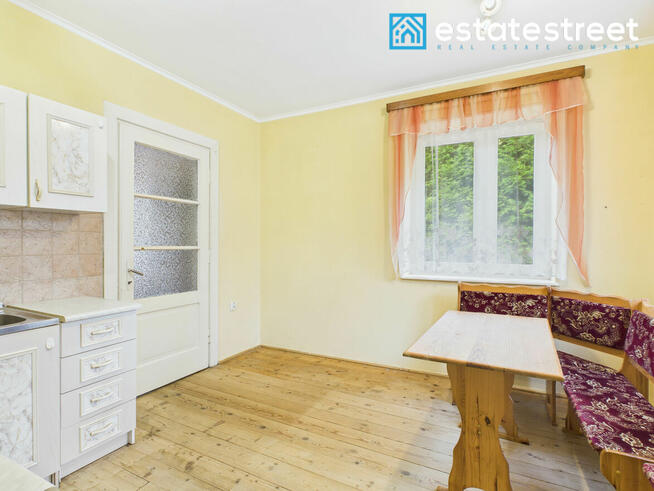 Dom z przyjemnym otoczeniem - Krosno, ul. Wiejska