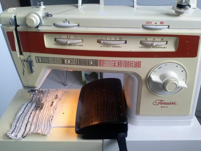 Maszyna do szycia łucznik 876 sprawna