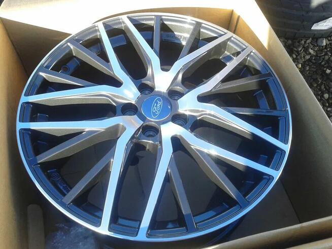 Felgi Alu R19 5x108 AEZ Panama Dark gunmetal/polished Volv