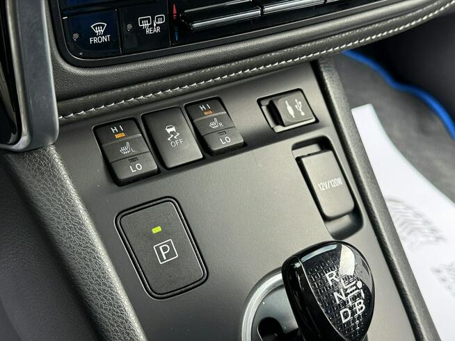Toyota Auris Hybrid 136KM/Premium/Led/Navi/Kamera/Serwis/FaVAT23%