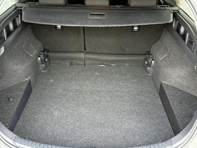 Toyota Auris Hybrid 136KM/Premium/Led/Navi/Kamera/Serwis/FaVAT23%