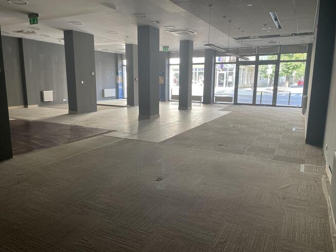 Lokal Handlowo Usługowy Budynek Radisson Garbary