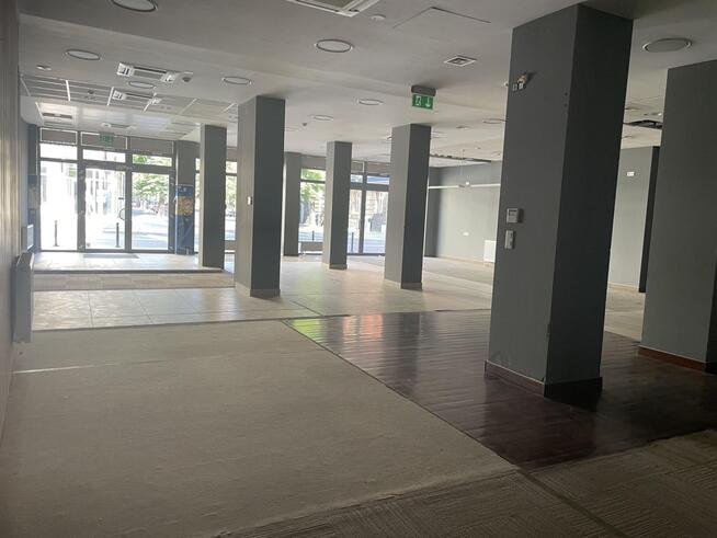 Lokal Handlowo Usługowy Budynek Radisson Garbary