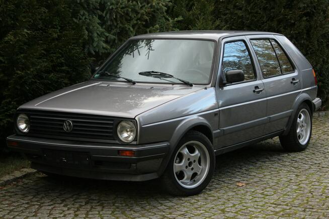 Volkswagen Golf II 1.6 Benzyna 5 drzwi Oldtimer 1988