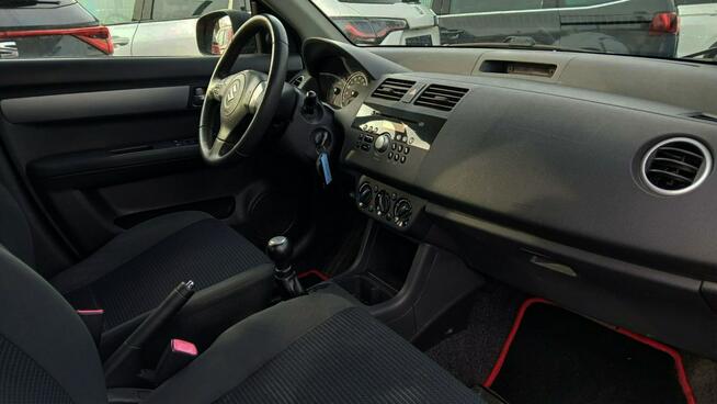 Suzuki Swift 1.3 92 km klima SERWIS bezwypadek 2009
