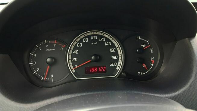 Suzuki Swift 1.3 92 km klima SERWIS bezwypadek 2009