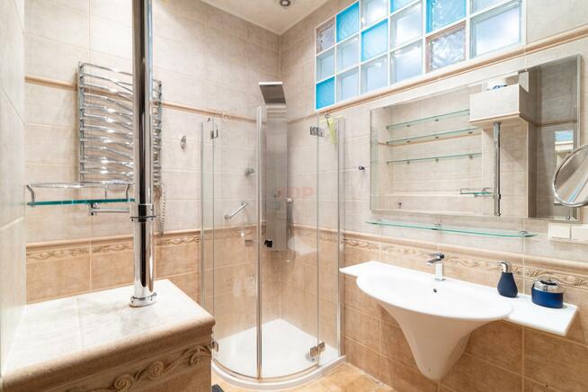 Mieszkanie Warszawa Śródmieście, Wspólna