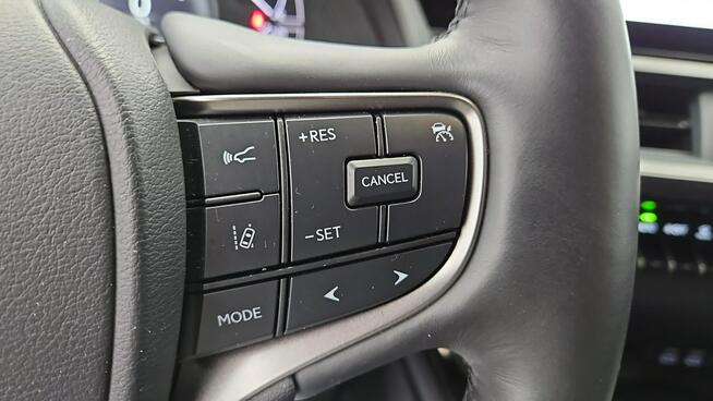 Lexus UX Sport Design 2WD ! Z Polskiego Salonu ! Faktura VAT !