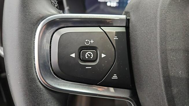 Volvo C40 P6 Recharge Core ! Z Polskiego Salonu ! Faktura VAT !