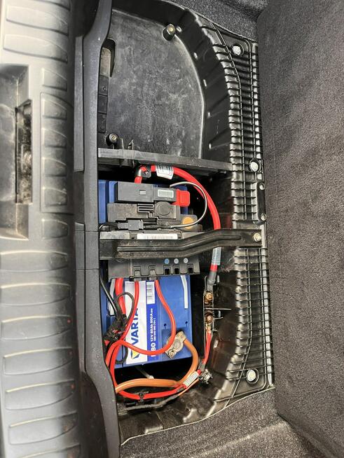 BMW 1 2,0D 122KM w oryginalnym lakierze i bardzo zadbany