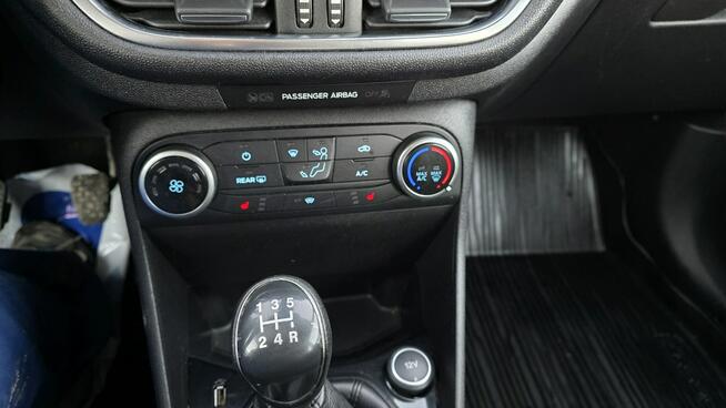 Ford Fiesta 1,1 *mk8 * 5-drzwi *