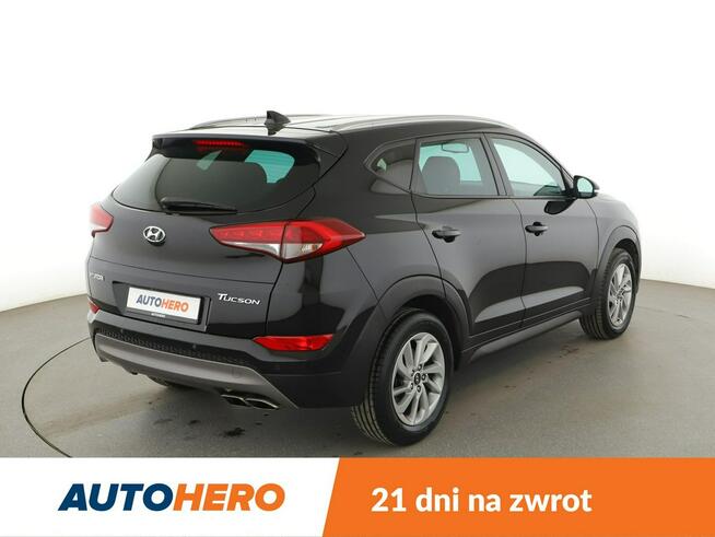 Hyundai Tucson navi klima auto kamera i czujniki parkowania grzane fotele