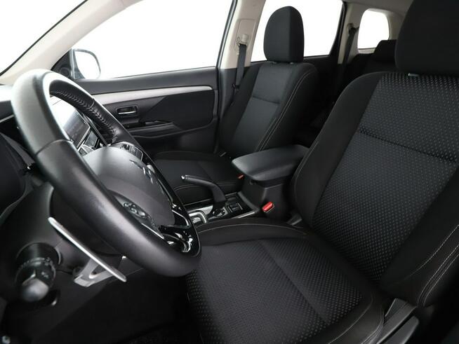 Mitsubishi Outlander automat tempomat grzane fotele kamera klima-auto.