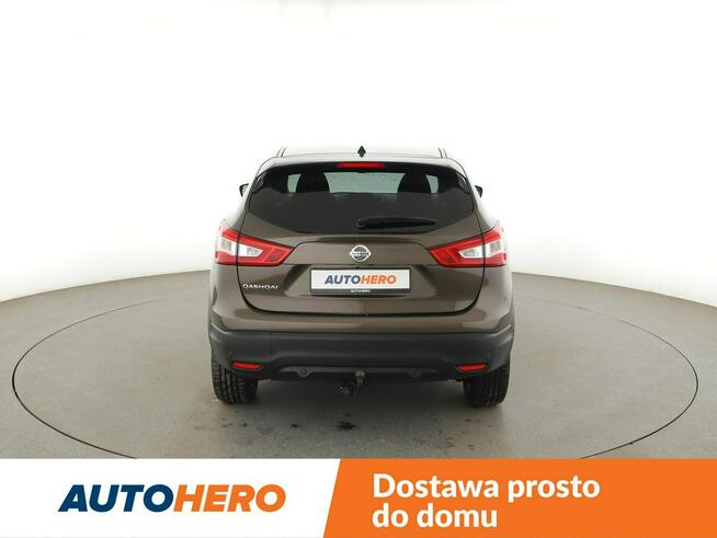 Nissan Qashqai navi klima auto grzane fotele kamera i czujniki parkowania