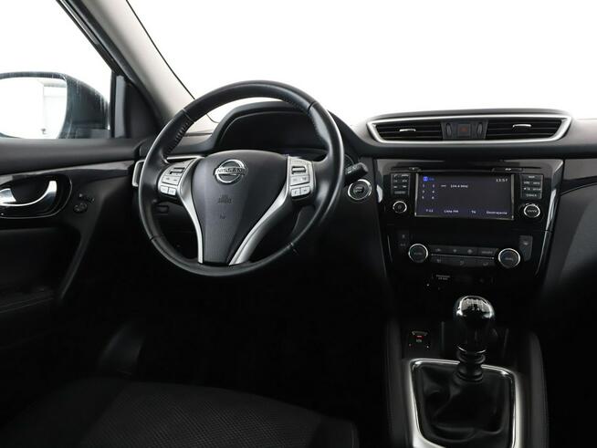 Nissan Qashqai navi klima auto grzane fotele kamera i czujniki parkowania