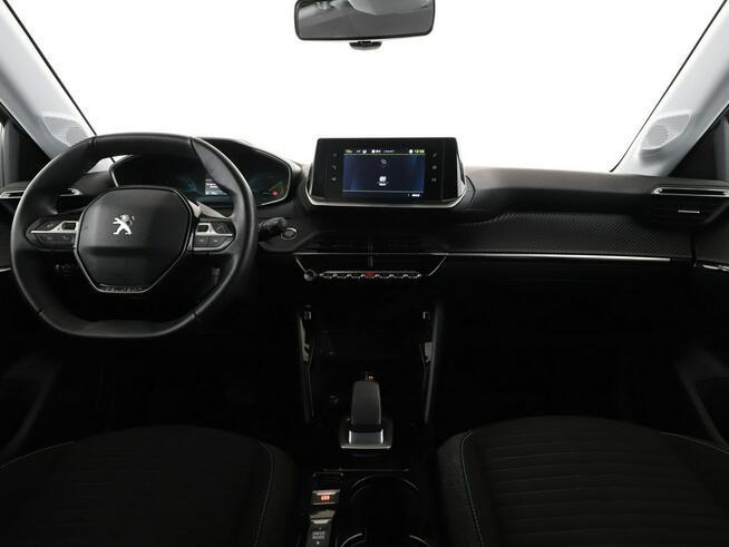 Peugeot 208 klima auto LED tempomat czujniki parkowania