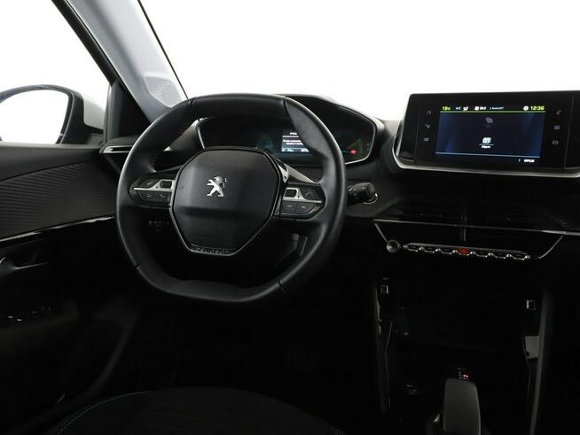 Peugeot 208 klima auto LED tempomat czujniki parkowania