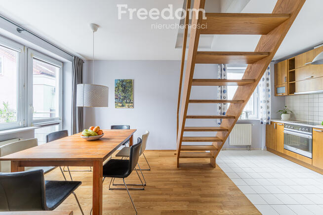 Słoneczne mieszkanie na Nowodworach