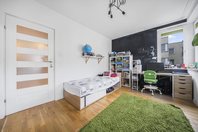 ✅Zobacz>>> trzy pokoje/łazienka z oknem/garaż✅