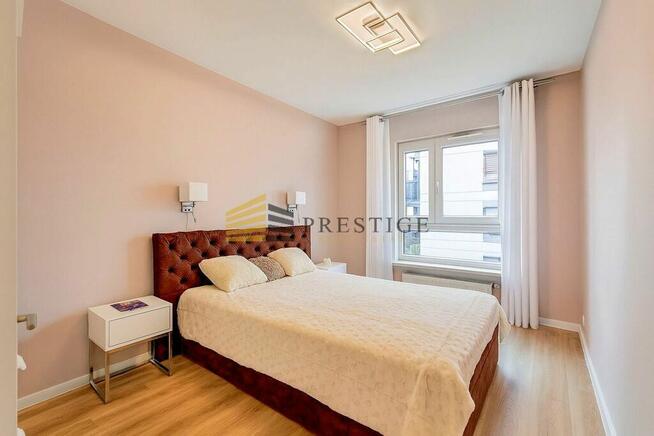 Nowoczesny apartament przy metrze Osiedle Strzeżon