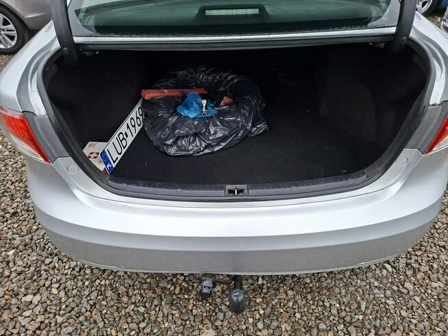 Toyota Avensis Super Cena Salon Polska 1.6 benzyna gaz ważne opłaty