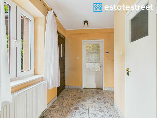 Dom z przyjemnym otoczeniem - Krosno, ul. Wiejska