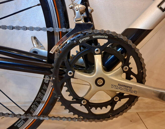 Rower szosowy Contoura Vuelta Koła 28 Shimano