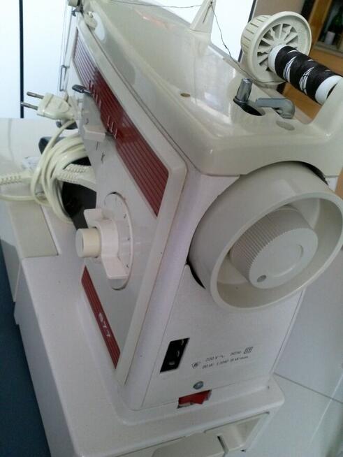 Maszyna do szycia wieloczynnościowa Łucznik 877 sprawna jak