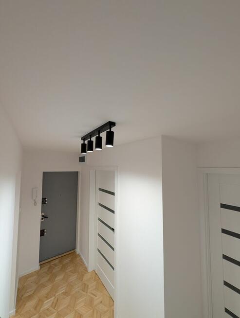 3 pokoje po remoncie 51,55 m², metro Płocka 100m, strych 16m