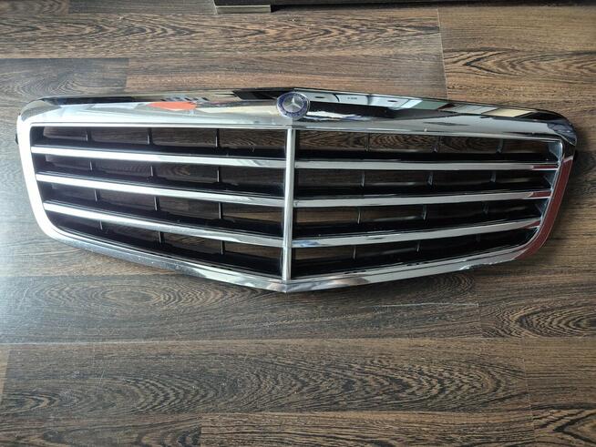 Gril/ atrapa chłodnicy do mercedesa w212 avantgarde