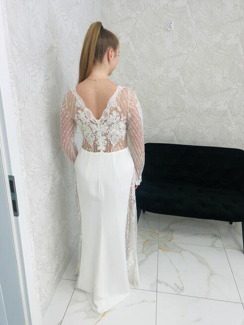 Piekna suknia ślubna z salonu Laurelle