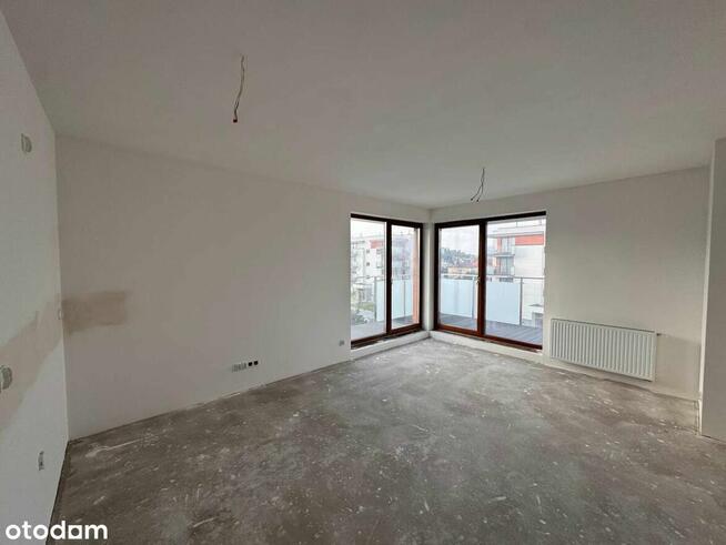 Czteropokojowe mieszkanie w stanie deweloperskim
