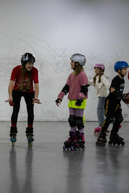 Darmowe warsztaty jazdy na rolkach