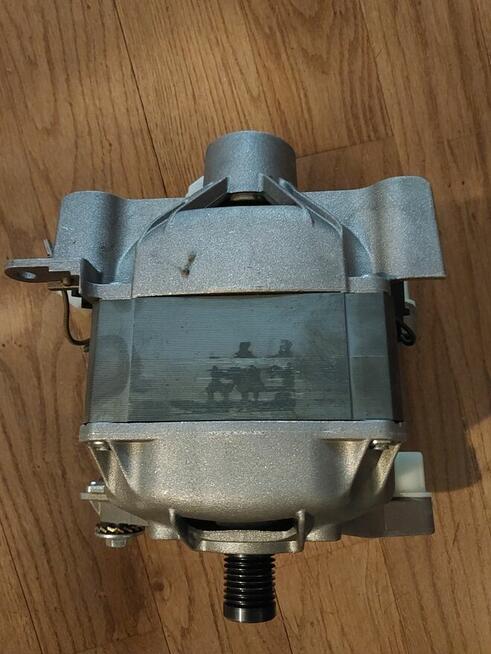 Whirlpool AWM 8123 Pozostałości