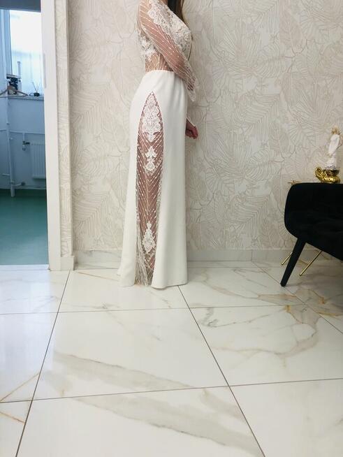 Piekna suknia ślubna z salonu Laurelle