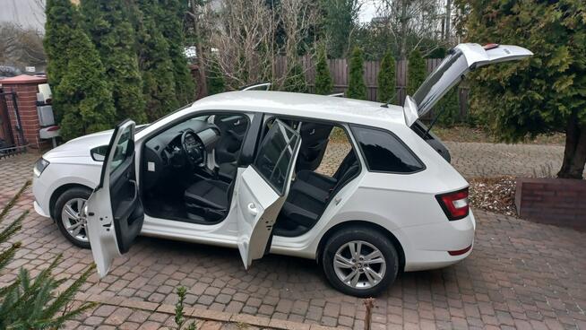 Škoda Fabia Kamera Cofania Kier.wielof. Tempomat 24.3 netto FV23%Salon PL Ledy