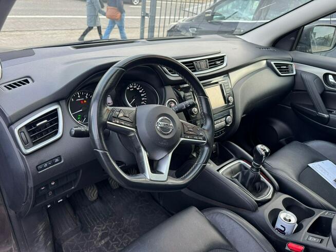 Nissan Qashqai 1.3dig-turbo panorama full Ledy kamery skory zamiana 1.r . Gwarancją