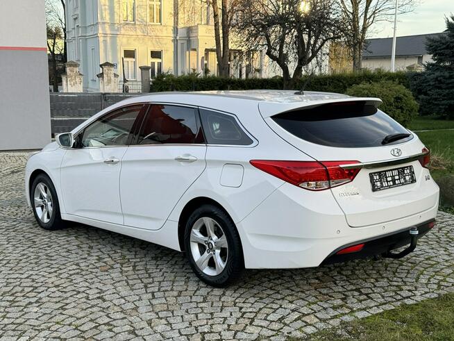 Hyundai i40 1.6 Benzyna 135KM z Niemiec, XENON, Ledy, PDC, 2 kpl. KÓŁ Lato/Zima