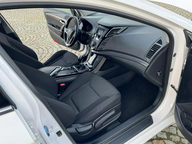 Hyundai i40 1.6 Benzyna 135KM z Niemiec, XENON, Ledy, PDC, 2 kpl. KÓŁ Lato/Zima