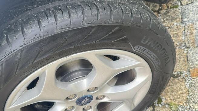 Ford Focus 1.6 Benzyna 125KM z Niemiec, serwisowany + koła zimowe! Klimatronic.