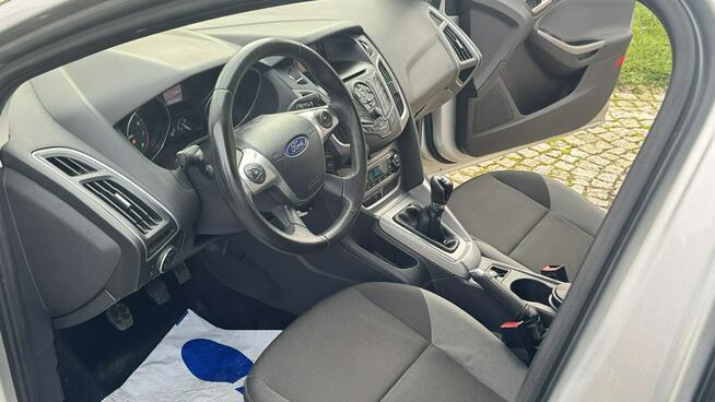 Ford Focus 1.6 Benzyna 125KM z Niemiec, serwisowany + koła zimowe! Klimatronic.
