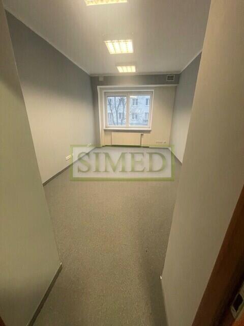 Całe piętro w kamienicy,dostęp24h,recepcja