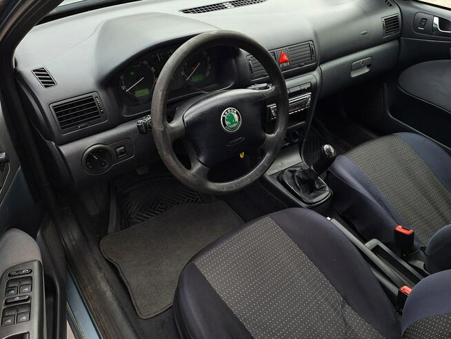 Škoda Octavia * 1.6MPi* 102KM * klimatyzacja* ESP* alufelgi