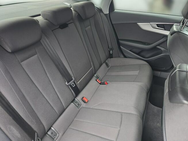 Audi A4 LED_Kamera_3-strefy_Virtual_SoundSystem_El.Fotel_Tempomat_Ambiente_FV