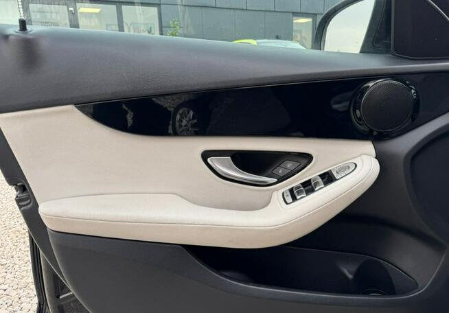 Mercedes C 180 Bezwypadkowy / Czujnik deszczu / Attention assist / FV marża