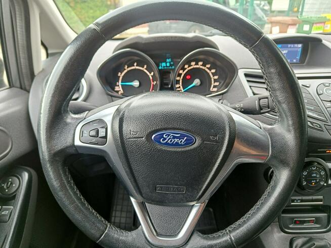 Ford Fiesta Podgrzewane fotele i Przednia szyba / Klimatyzcja