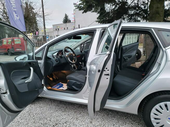 Ford Fiesta 1,25 82 KM Org.Przebieg TUV Z Niemiec Po Opłatach Zapraszamy !!!
