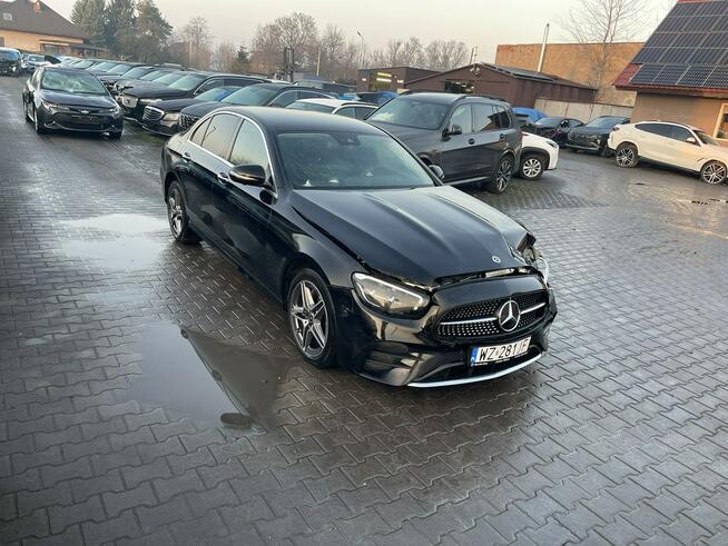 Mercedes E 220 AMG mHEV 4 Matic Kamery360 Podgrzewanie Skóra