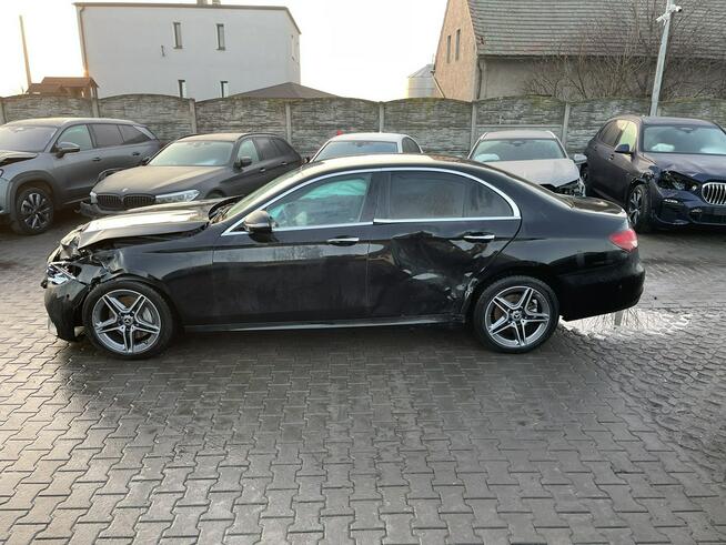 Mercedes E 220 AMG mHEV 4 Matic Kamery360 Podgrzewanie Skóra